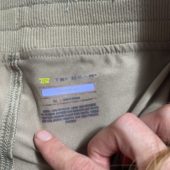 NIKE FIT DRY, ASPEN, TEK GEAR bundle of three types of athletic bottoms - Picture 15 of 17